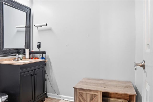 1316 Hawthorne DR, Chesapeake, VA 23325
