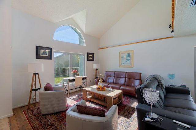 1325 Palermo Way, Lantana, FL 33462