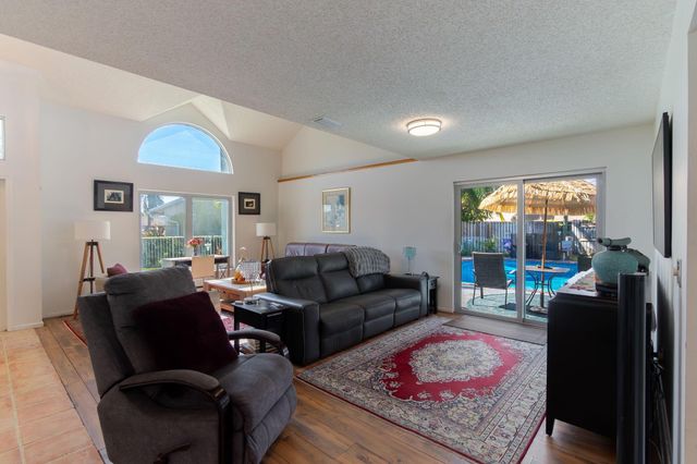 1325 Palermo Way, Lantana, FL 33462