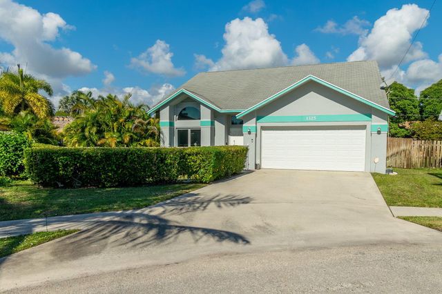 1325 Palermo Way, Lantana, FL 33462