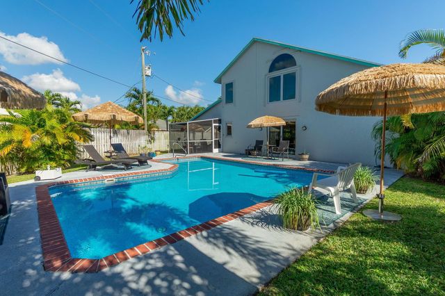 1325 Palermo Way, Lantana, FL 33462