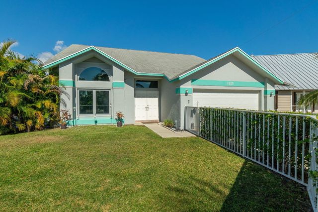 1325 Palermo Way, Lantana, FL 33462