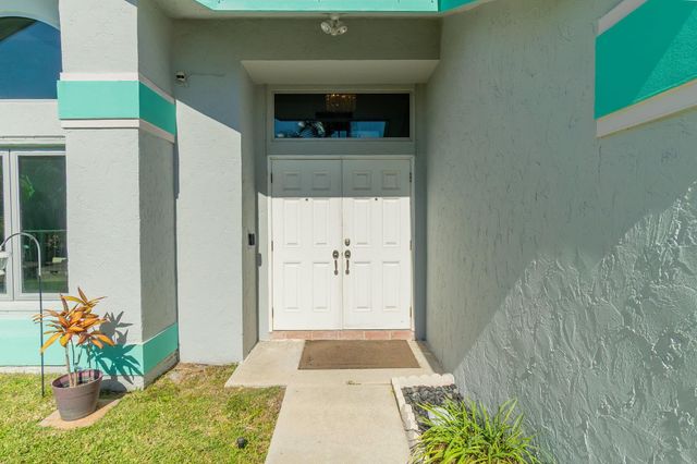 1325 Palermo Way, Lantana, FL 33462