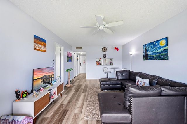 8840 Royal Palm Boulevard 206-7, Coral Springs, FL 33065