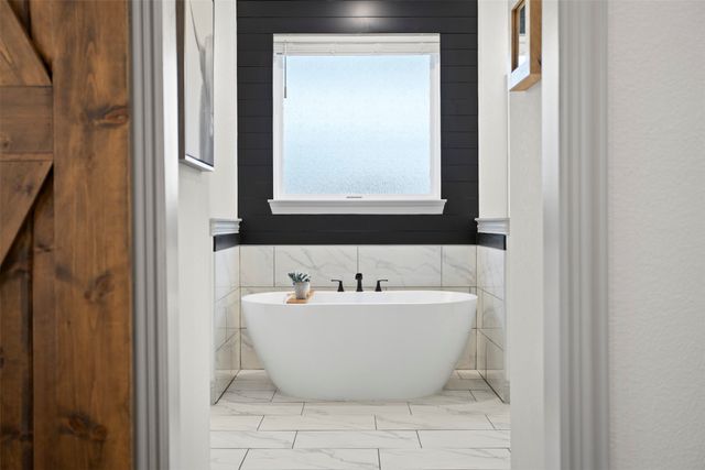 341 Hero Court, Waxahachie, TX 75167