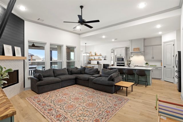 341 Hero Court, Waxahachie, TX 75167