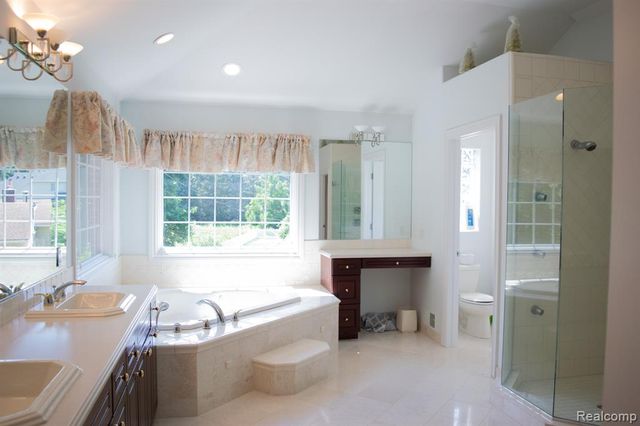 1715 Hamilton Drive, Bloomfield Hills, MI 48302