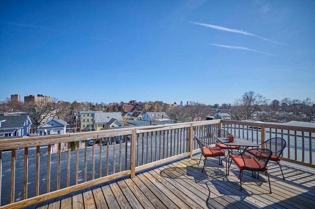 118 Trowbridge St 6, Cambridge, MA 02138