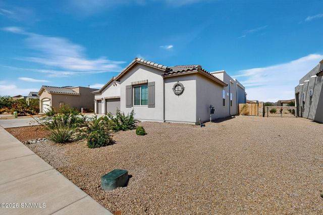 3751 Santa Julia Road, Las Cruces, NM 88012