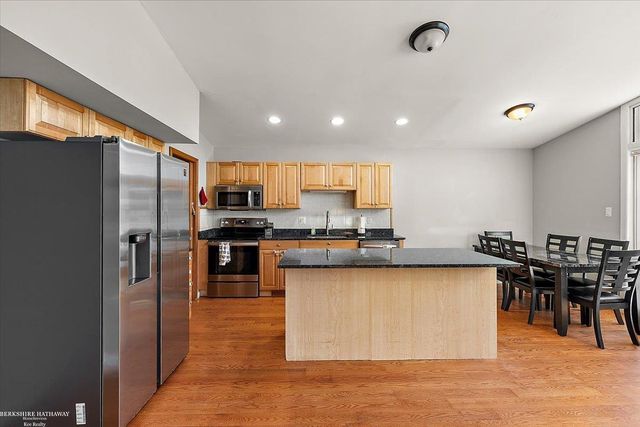 5237 Mansfield Street, Sterling Heights, MI 48310