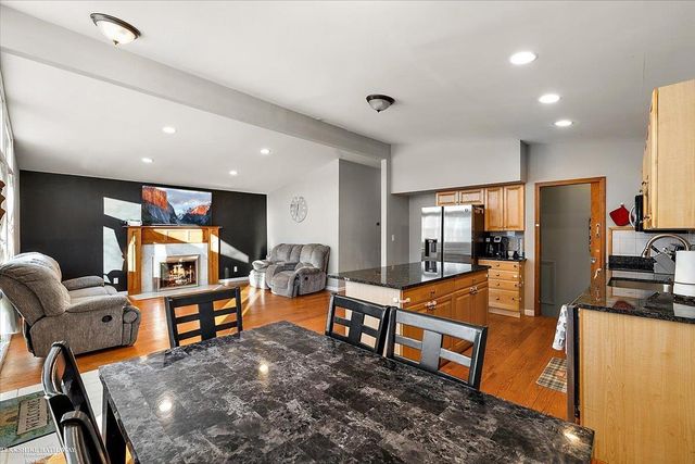 5237 Mansfield Street, Sterling Heights, MI 48310