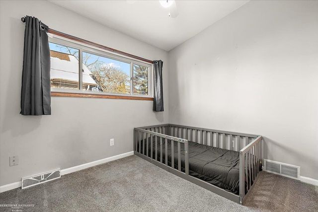 5237 Mansfield Street, Sterling Heights, MI 48310