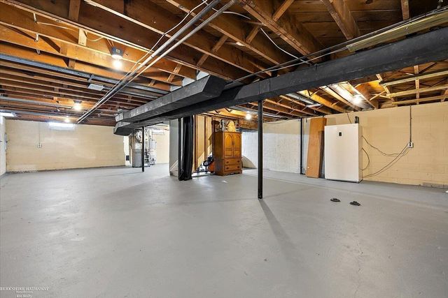 5237 Mansfield Street, Sterling Heights, MI 48310