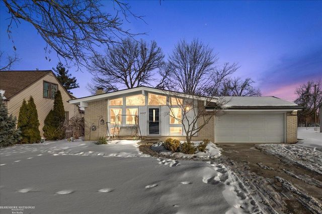 5237 Mansfield Street, Sterling Heights, MI 48310