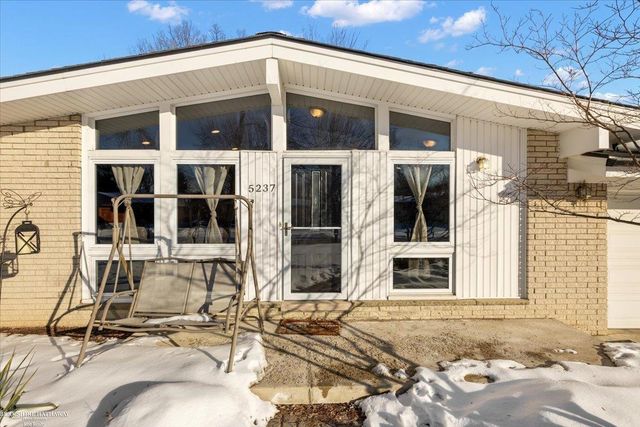 5237 Mansfield Street, Sterling Heights, MI 48310