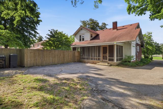 1020 E Lytle St, Murfreesboro, TN 37130