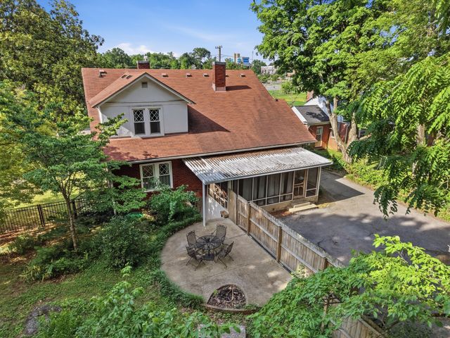 1020 E Lytle St, Murfreesboro, TN 37130