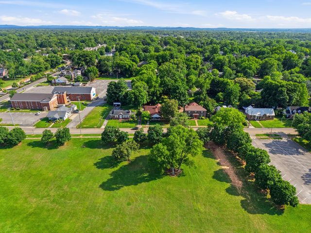 1020 E Lytle St, Murfreesboro, TN 37130