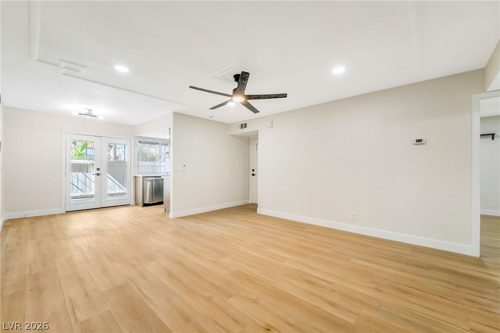 1405 Vegas Valley Drive 51, Las Vegas, NV 89169 — photo 5