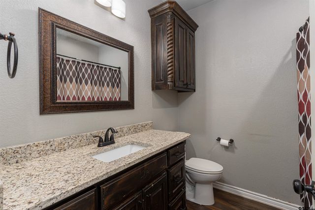 544 Wellington PI, Tyler, TX 75704