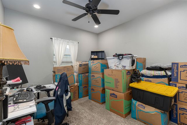 544 Wellington PI, Tyler, TX 75704