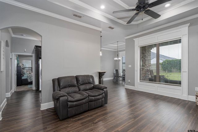544 Wellington PI, Tyler, TX 75704