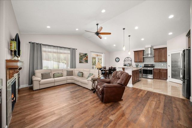 2818 S Sonora Dr, Spokane Valley, WA 99037