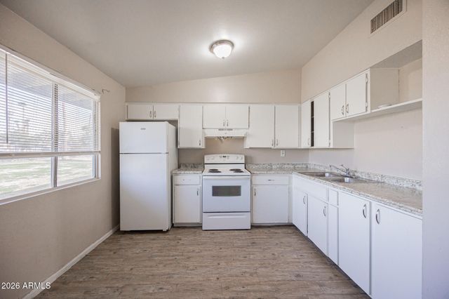 2123 W DEVONSHIRE Avenue 9, Phoenix, AZ 85015