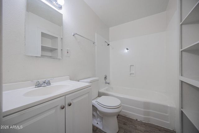 2123 W DEVONSHIRE Avenue 9, Phoenix, AZ 85015