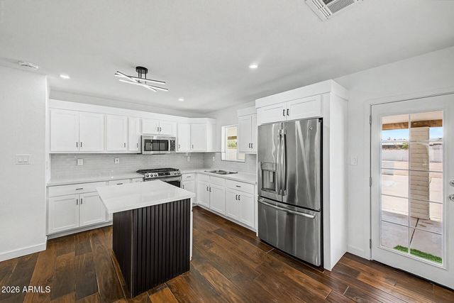 2327 E VICTORY Drive, Tempe, AZ 85288