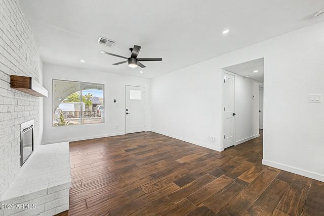 2327 E VICTORY Drive, Tempe, AZ 85288