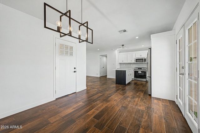 2327 E VICTORY Drive, Tempe, AZ 85288
