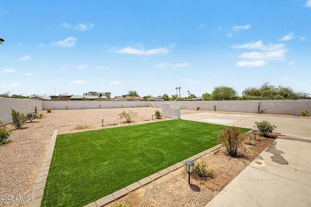 2327 E VICTORY Drive, Tempe, AZ 85288