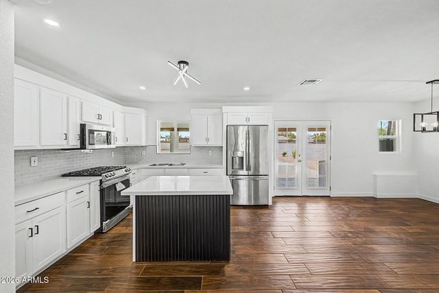 2327 E VICTORY Drive, Tempe, AZ 85288