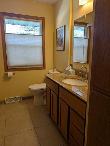 15200 Lead Street, Burnsville, MN 55306