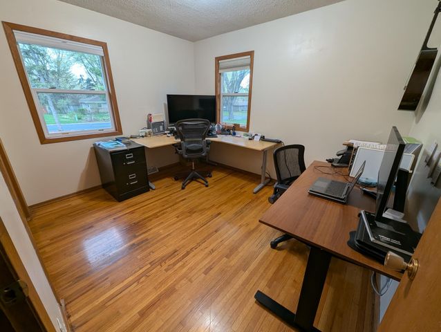 15200 Lead Street, Burnsville, MN 55306