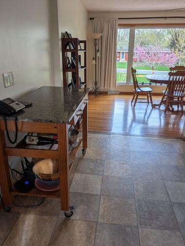15200 Lead Street, Burnsville, MN 55306