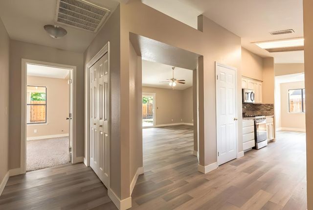 2019 Oak Street, Selma, CA 93662