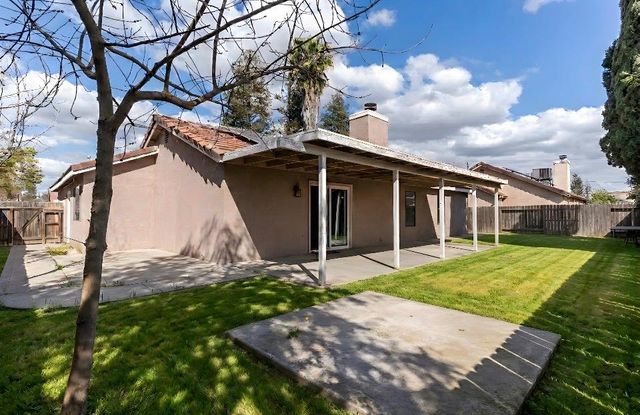 2019 Oak Street, Selma, CA 93662