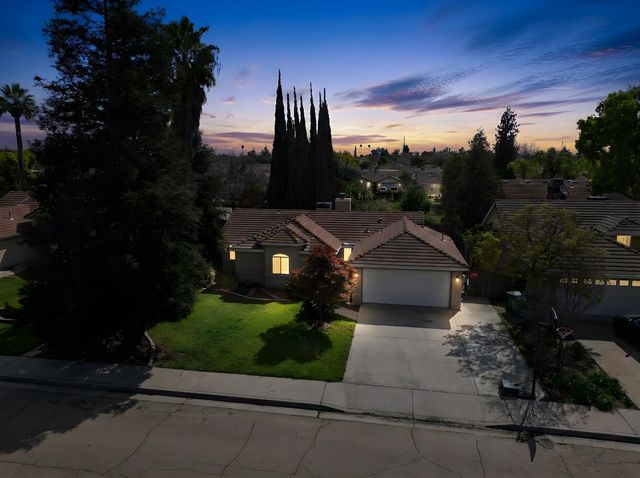 2019 Oak Street, Selma, CA 93662