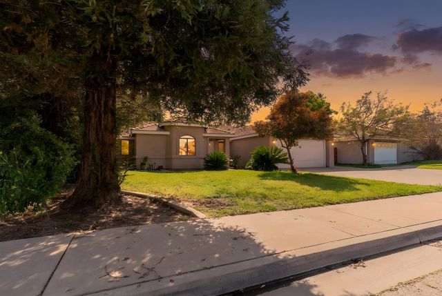 2019 Oak Street, Selma, CA 93662