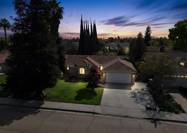 2019 Oak Street, Selma, CA 93662