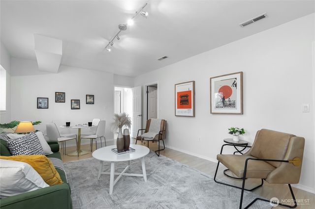 507 31st Avenue, Seattle, WA 98122