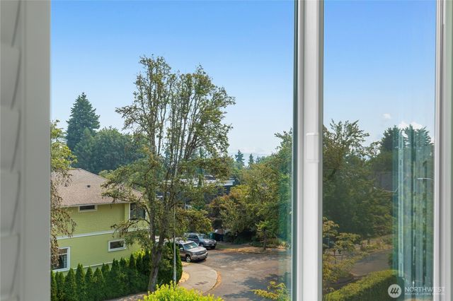 507 31st Avenue, Seattle, WA 98122
