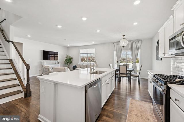 3 WESTMONT DR, Medford, NJ 08055