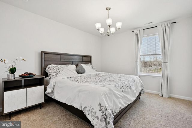 3 WESTMONT DR, Medford, NJ 08055