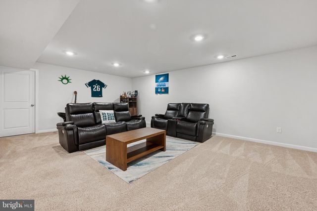 3 WESTMONT DR, Medford, NJ 08055