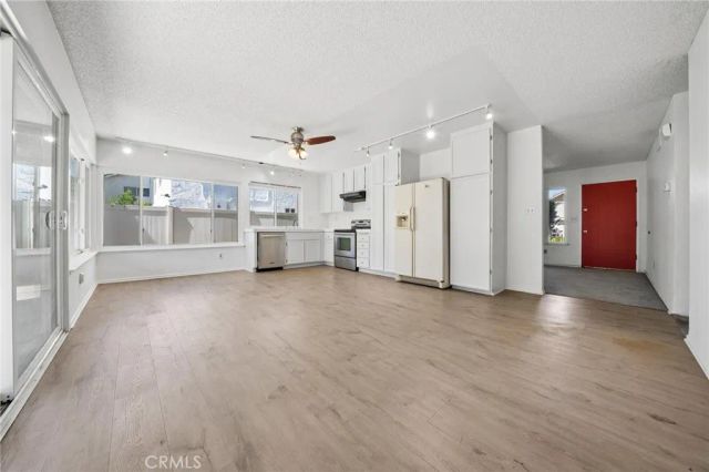 25333 Via Dona Christa, Valencia, CA 91355