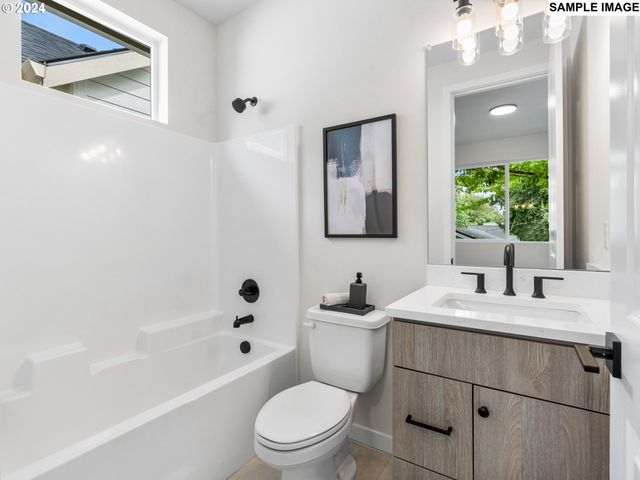 6909 N Bank St, Portland, OR 97203