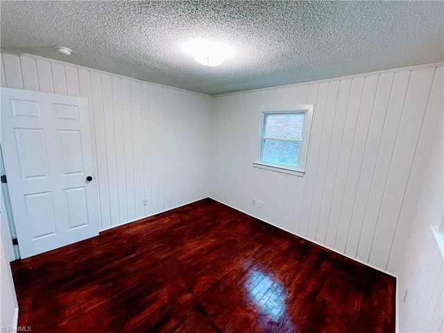 1621 E 23rd Street, Winston-salem, NC 27105